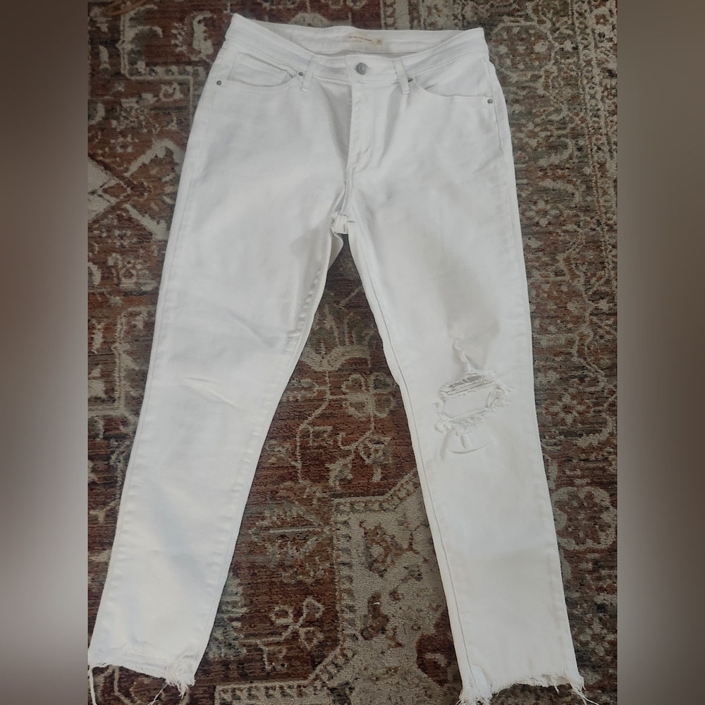 EUC white skinny Levis